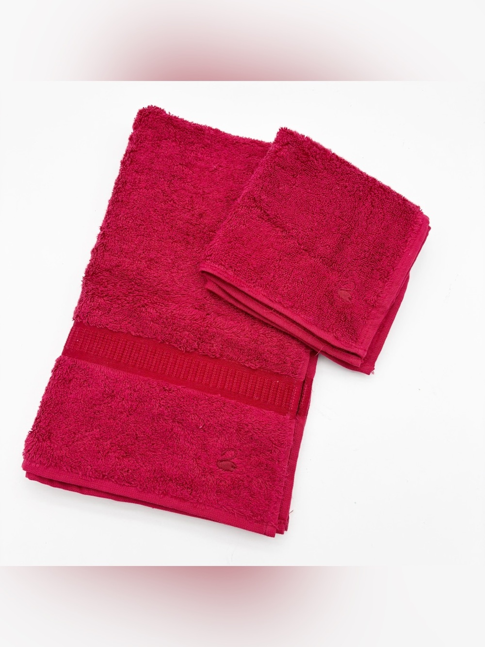 NWOT Yves Delorme Red Hand Towel and Washcloth